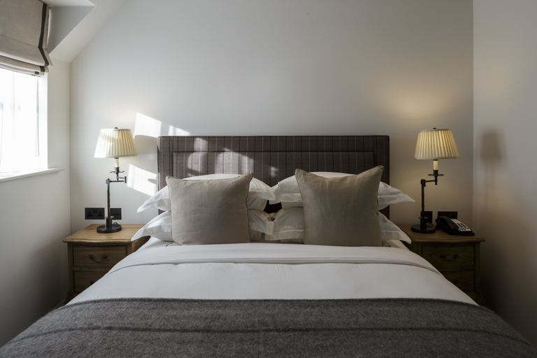 Bedroom 2, Hurley House Hotel, Windsor and Maidenhead