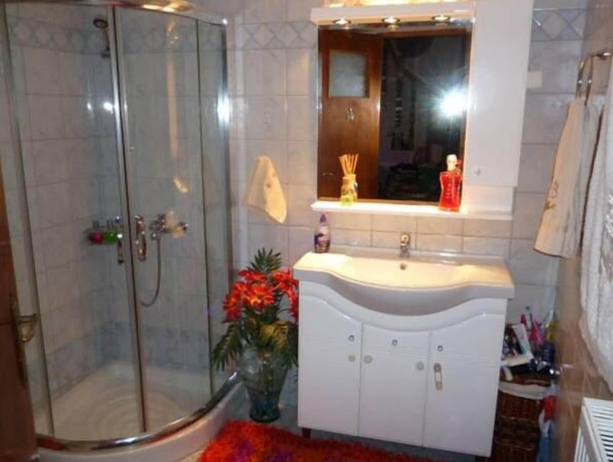 Bathroom 3, Hotel Vasilis, Peloponnese