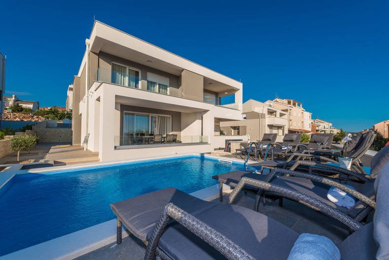 Exterior & Views 2, Apartments with Pool Villa Zora, Novalja