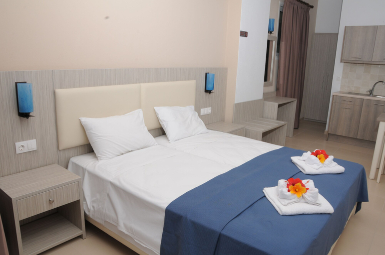 Bedroom 5, Mastorakis Hotel And Studios, Crete