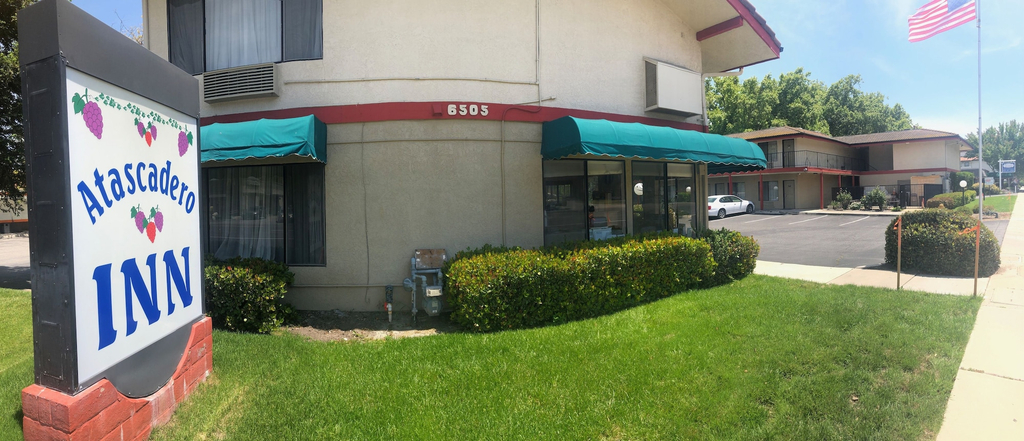 Exterior & Views 1, Atascadero Inn, San Luis Obispo