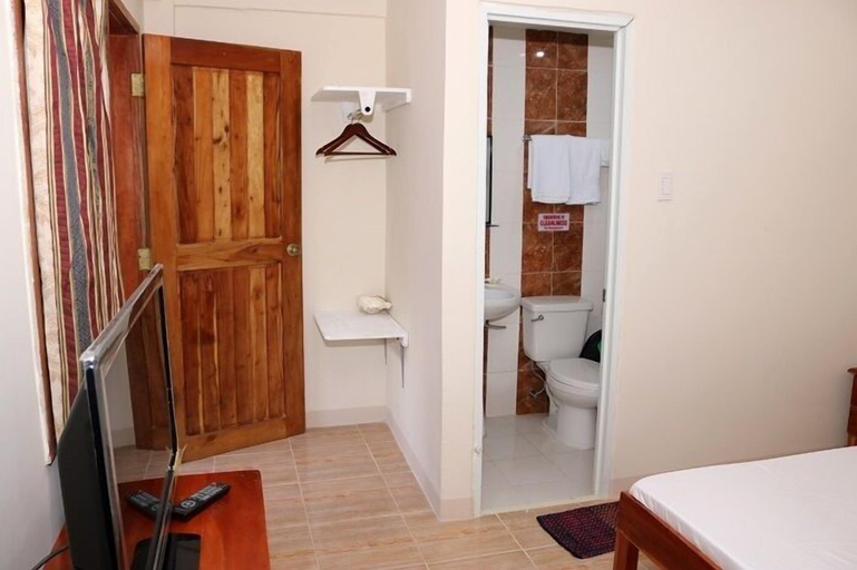 Bedroom 3, D's Ocean View Beach Resort, Siquijor