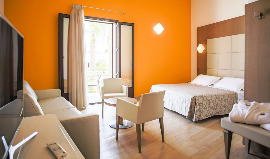 Bedroom 3, La Casarana Wellness Eco Resort, Lecce