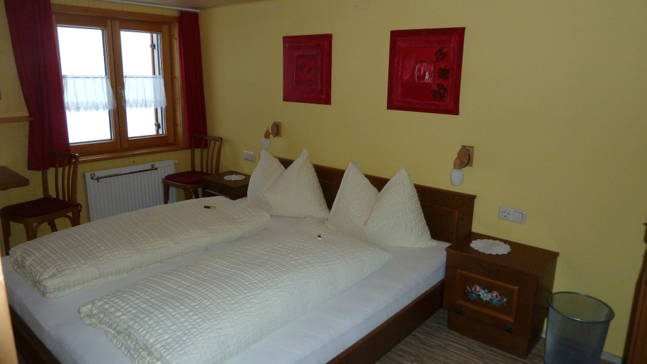 Bedroom 2, Ferienhaus Schwendehof, Bludenz