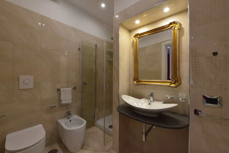 Bathroom 2, Fabio Dei Velapazza Luxury Guest House, Roma