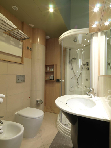 Bathroom 3, Empoli Hotel, Florence