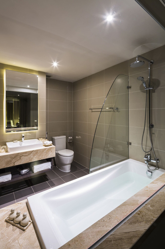 Bathroom 5, Alana Nha Trang Beach Hotel, Nha Trang