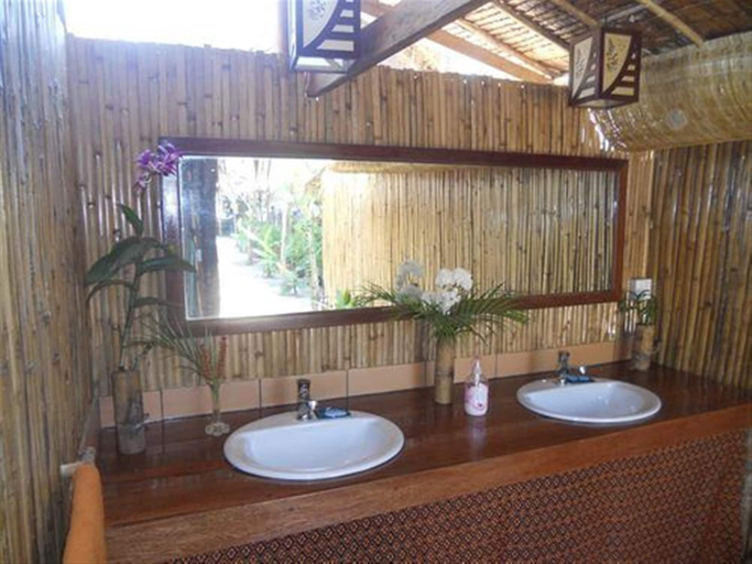 Bathroom 5, Chez Paou, Sihanoukville