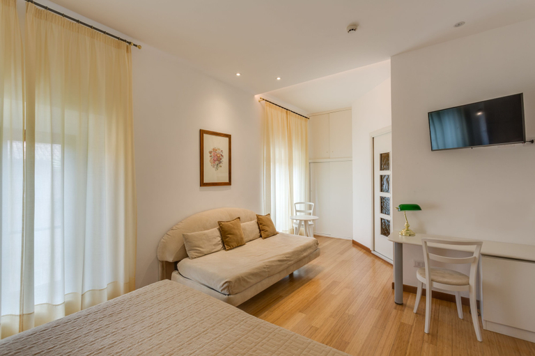 Bedroom 4, Hotel Chiusarelli, Siena