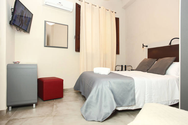 Bedroom 3, Albergo Maccotta, Trapani