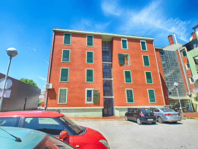 Exterior & Views 2, Apartment 1635, Pula