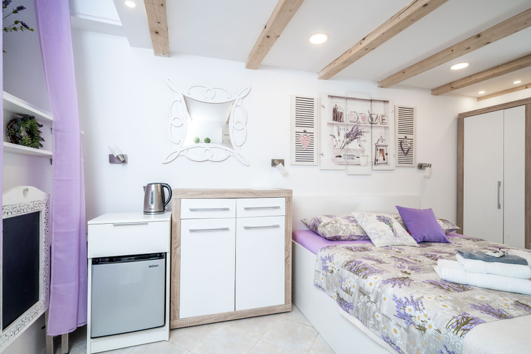 Bedroom 3, Lavender Room, Dubrovnik