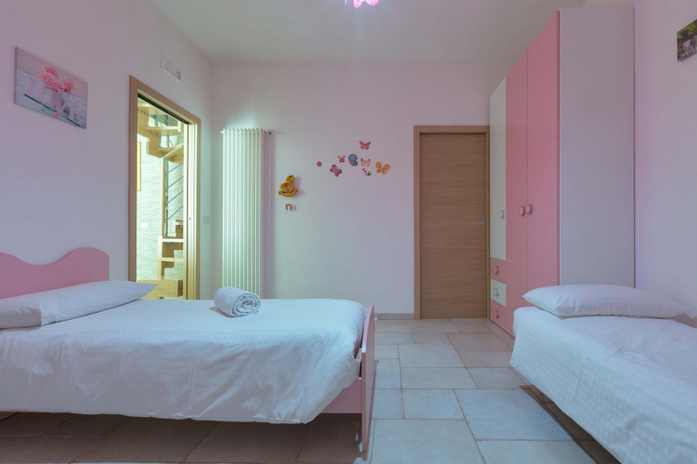 Bedroom 3, 2088 Villa Marilda, Taranto