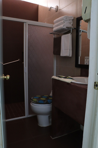 Bathroom 4, Hotel La Quinta Exxpres, Palenque