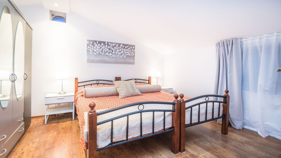 Bedroom 2, Villa Lucia, Marčana