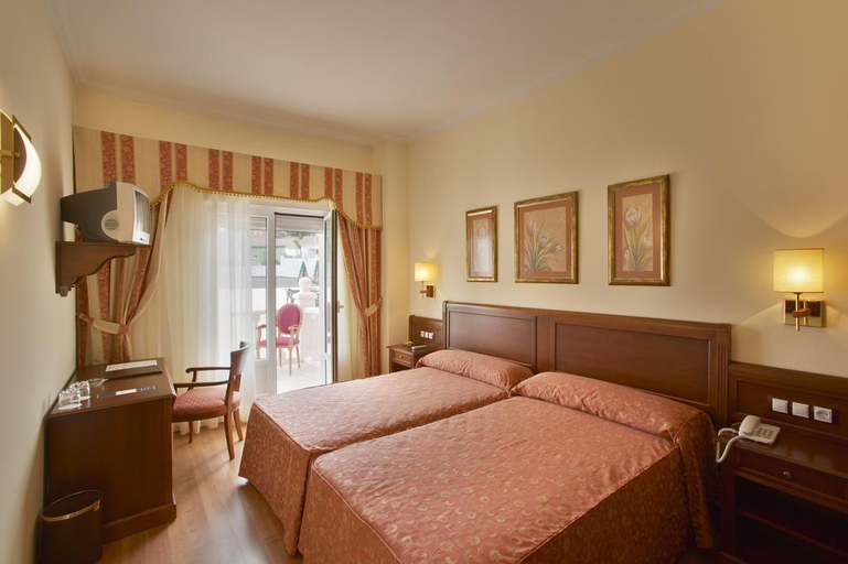 Bedroom, Villa de Gijón by 1907, Asturias