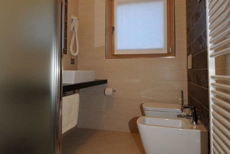 Bathroom 2, Appartamenti Cristallo, Sondrio
