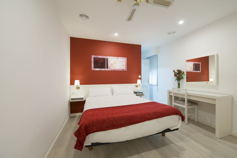Bedroom 2, Hotel Miño, Ourense