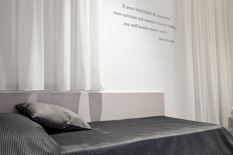 Bedroom 25