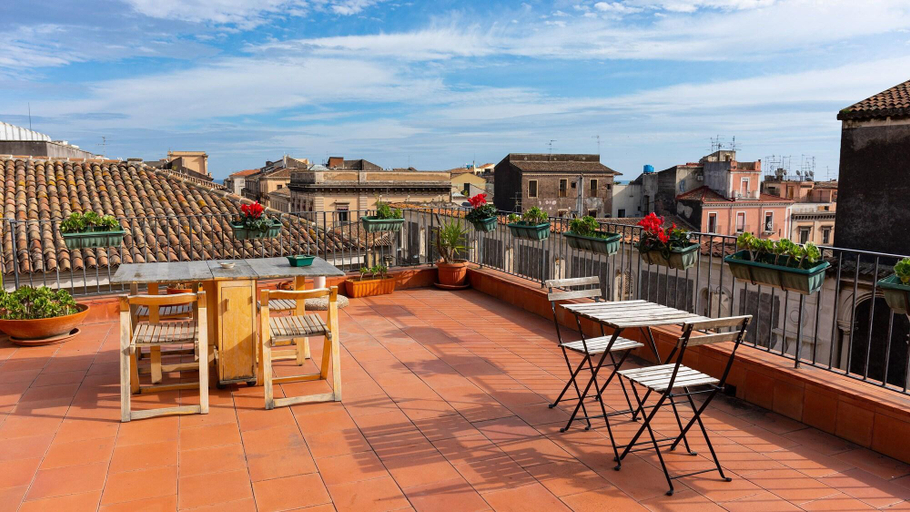 Exterior & Views 2, Terrazza Santa Chiara, Catania