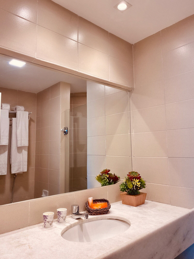 Bathroom 5, Recife Praia, Recife