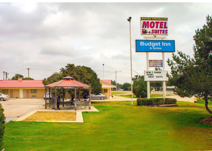 Exterior & Views 2, Budget Inn and Suites, Texas