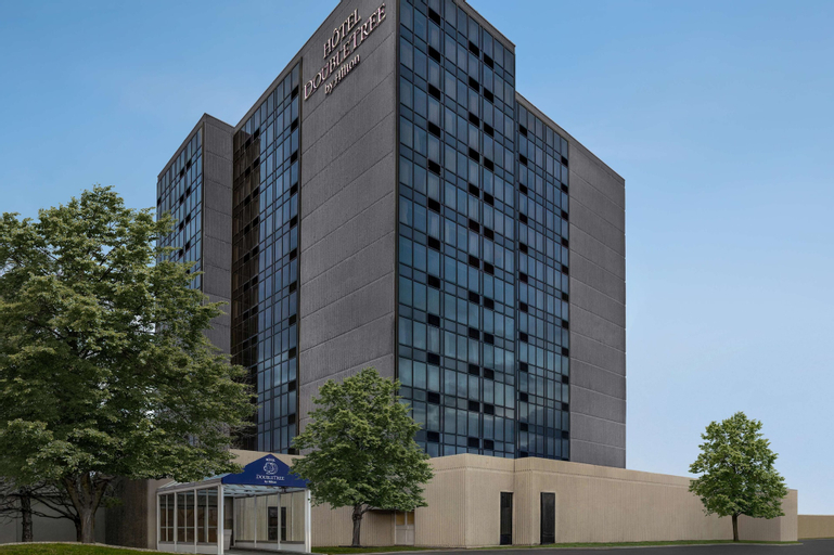 DoubleTree by Hilton Pointe Claire Montreal Airport West, Montréal