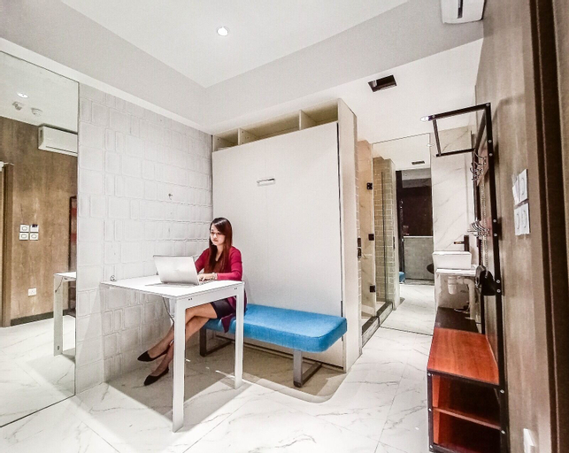 Others 3, Inotel Suite, Hong Kong Island