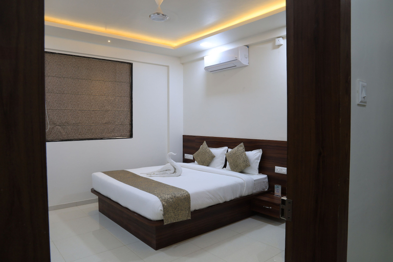 Bedroom 1, StayBird - Nest, Kharadi, Pune