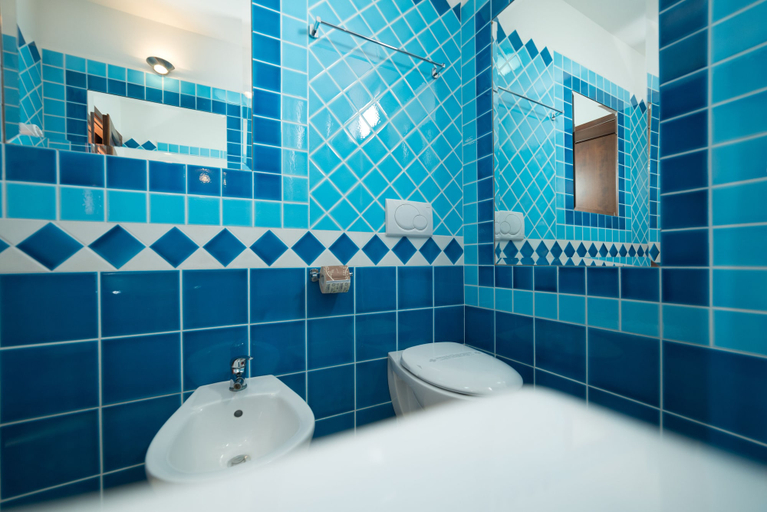 Bathroom 5, Hotel Blumarea, BW Signature Collection, Sassari