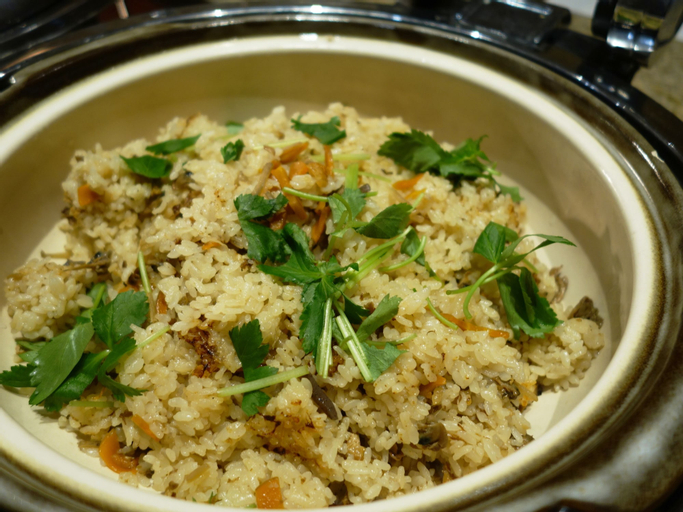Food & Drinks 15