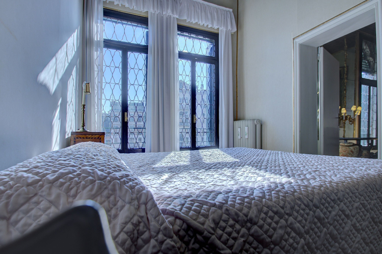 Bedroom 3, RABOSO Grand 9-windows, Venezia