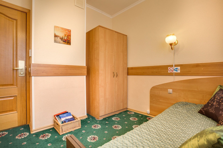 Others 5, Orekhovo Dom u parka, Southern