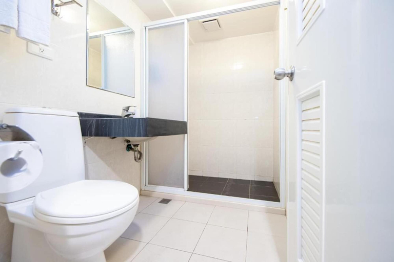 Bathroom 5, Newhotel, Kaohsiung