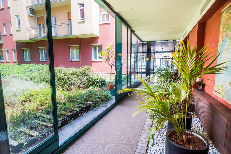 Others 5, Residence Pian Della Nave, Milano