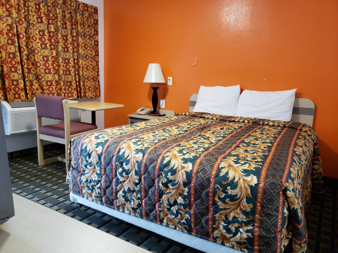 Bedroom 2, Nights Stay Hotel, Tulsa