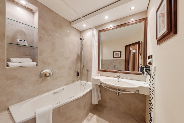 Bathroom 3, Fleur De Lis Hotel , Praha 2