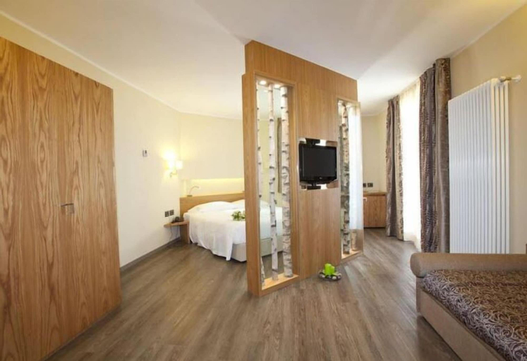 Bedroom 6