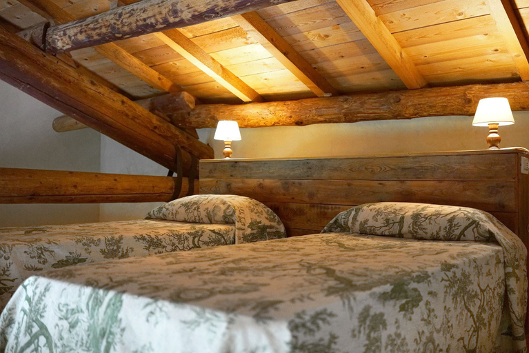 Bedroom 3, Domus Cariana, Verona