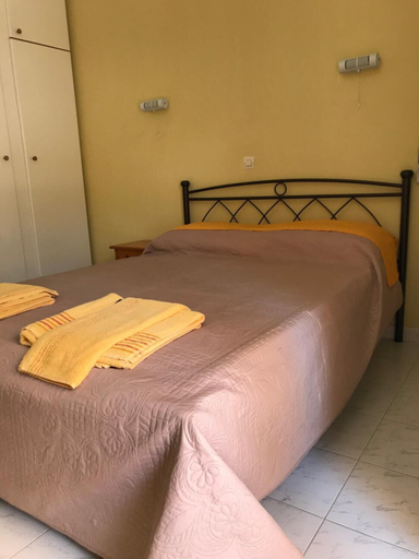 Bedroom 3, Remezzo Apartments, Ionian Islands