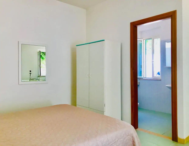 Room 5, Peschici Mare, Foggia