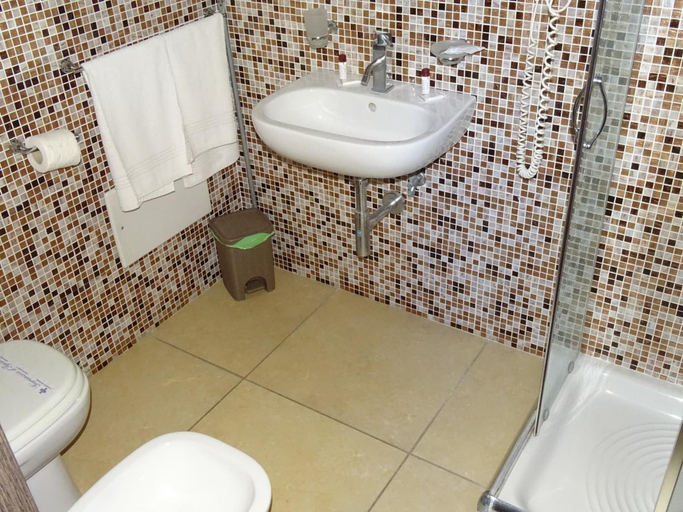 Bathroom 3, B&B Soleluna, Lecce
