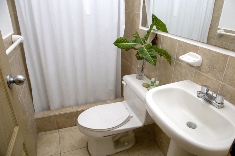 Bathroom 3, Green9 Hotel & Beach Resort Same, Atacames
