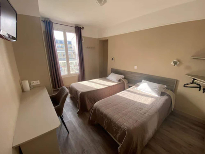 Bedroom 5, Hotel Angleterre, Paris