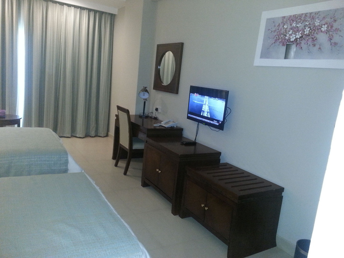 Bedroom 5, Muscat Inn Hotel, Bausher