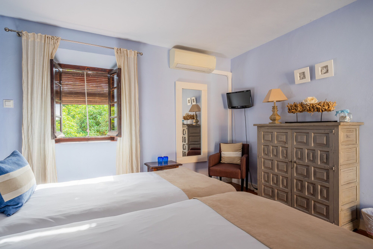 Bedroom 4, LA TARTANA HOTEL BOUTIQUE, Granada