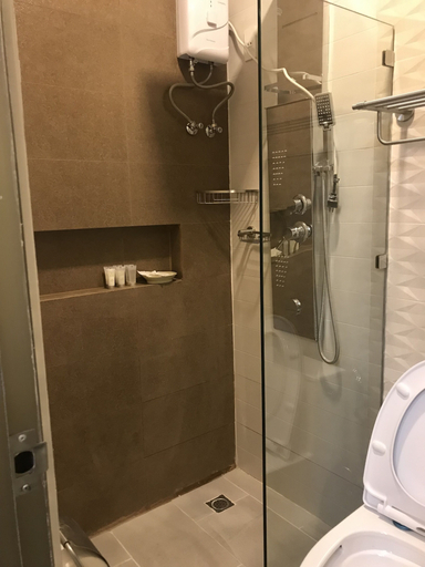 Bathroom 4, NutriTECH Hotel and Events, Calapan City
