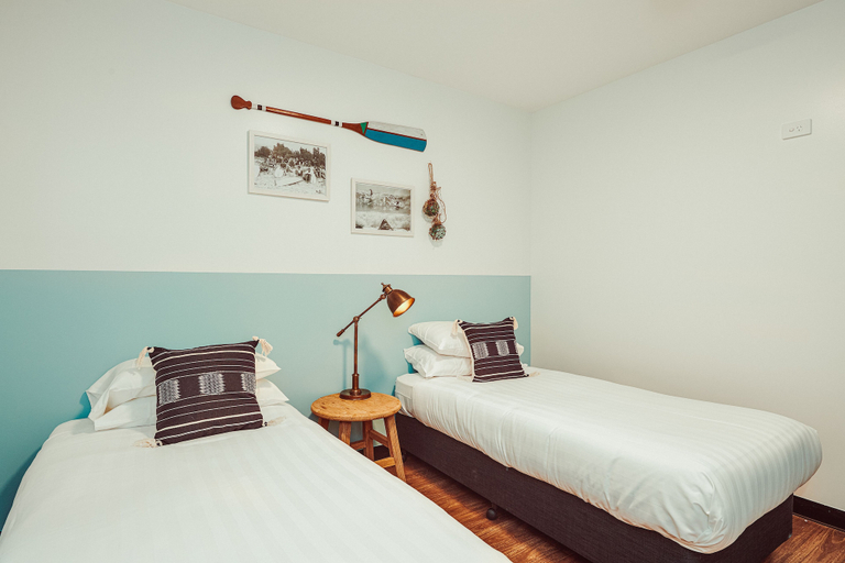 Bedroom 2, The Surf House - Hostel, Byron