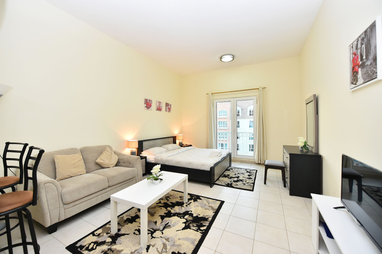 Room 5, KEN - Spectacular Furnished Studio, Dubai