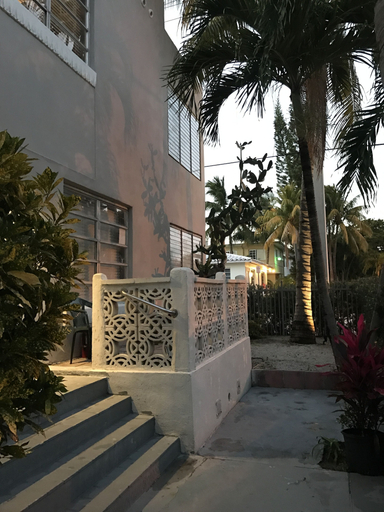 Exterior & Views 2, Miami Beach 550, Miami-Dade